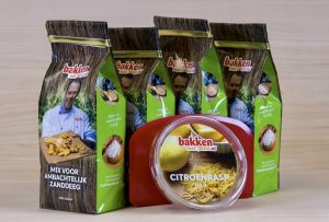 Mix voor zanddeeg, 2 kilo voordeelactie, met citroenrasp en deegkrabber - Bakken met Niels