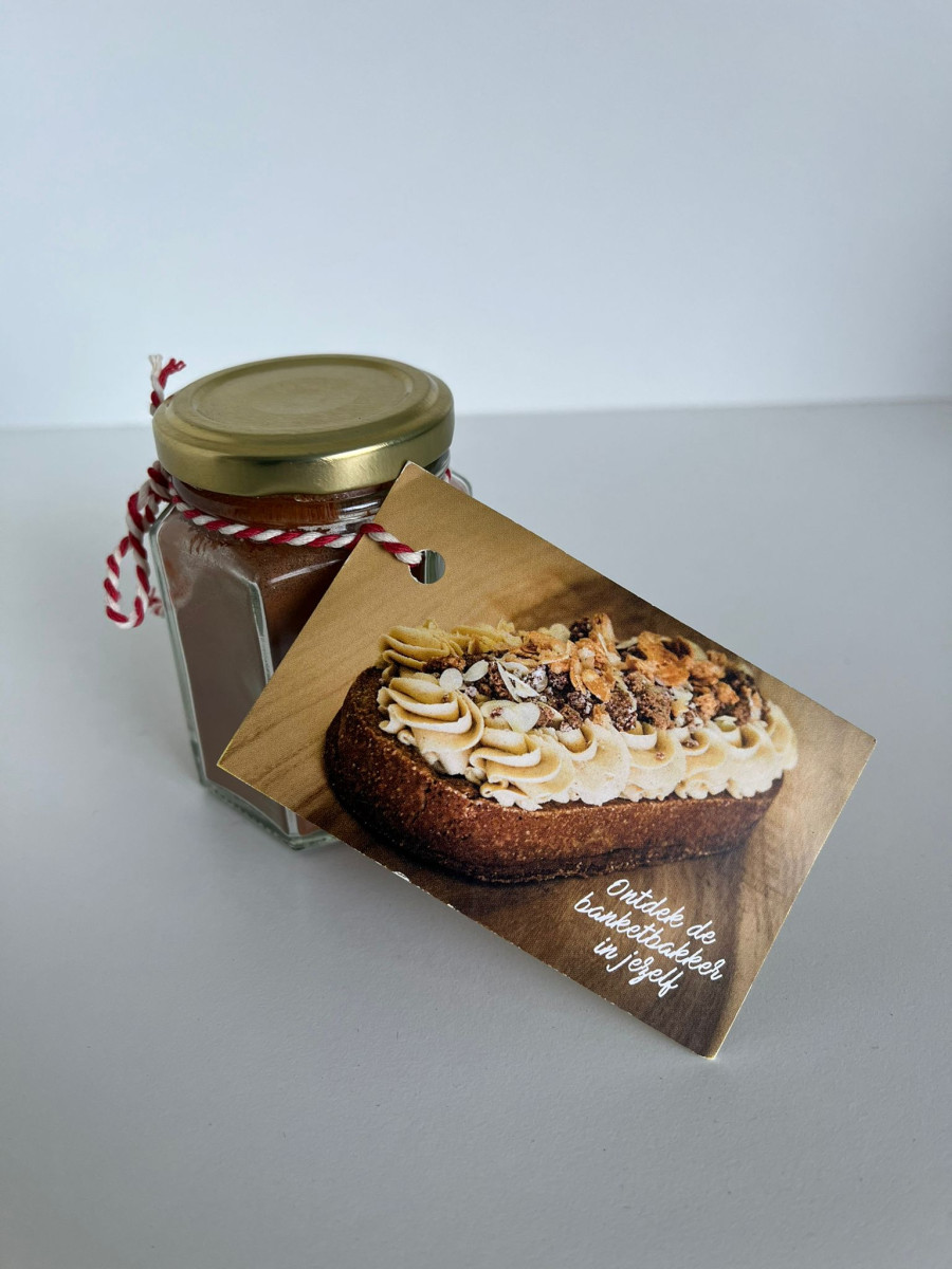 Bakken met Niels Speculaaskruiden 40gram in een potje
